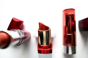 lipsticks-2114263_640