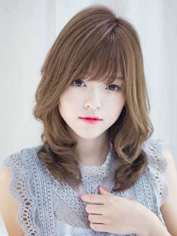 猫顔女子の13の特徴とメイク術＆似合う髪型！女性芸能人も総まとめ